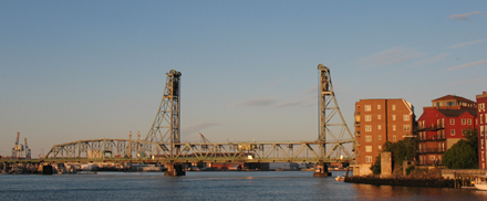 memorialbridge_sm
